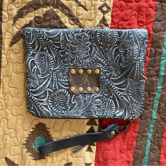 Wristlet - Picture 2 of 4